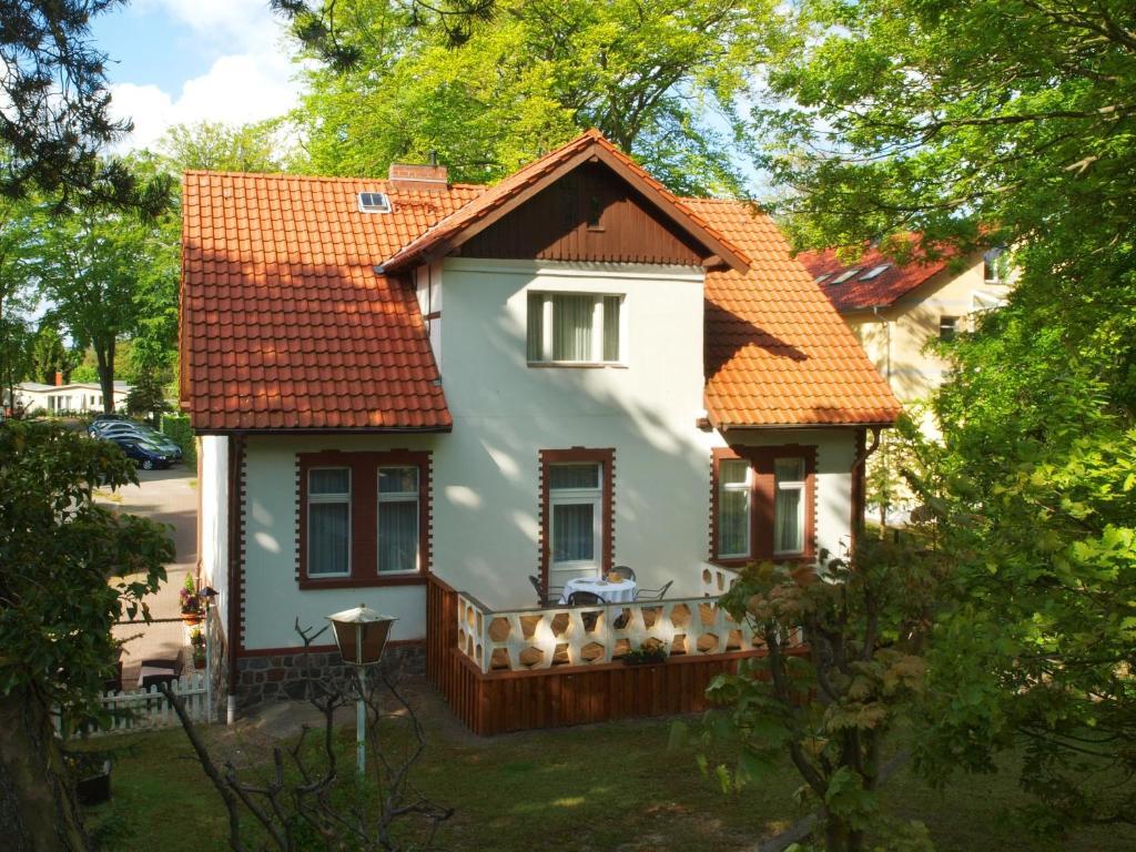 Отель Strandhaus Heringsdorf Херингсдорф Экстерьер фото
