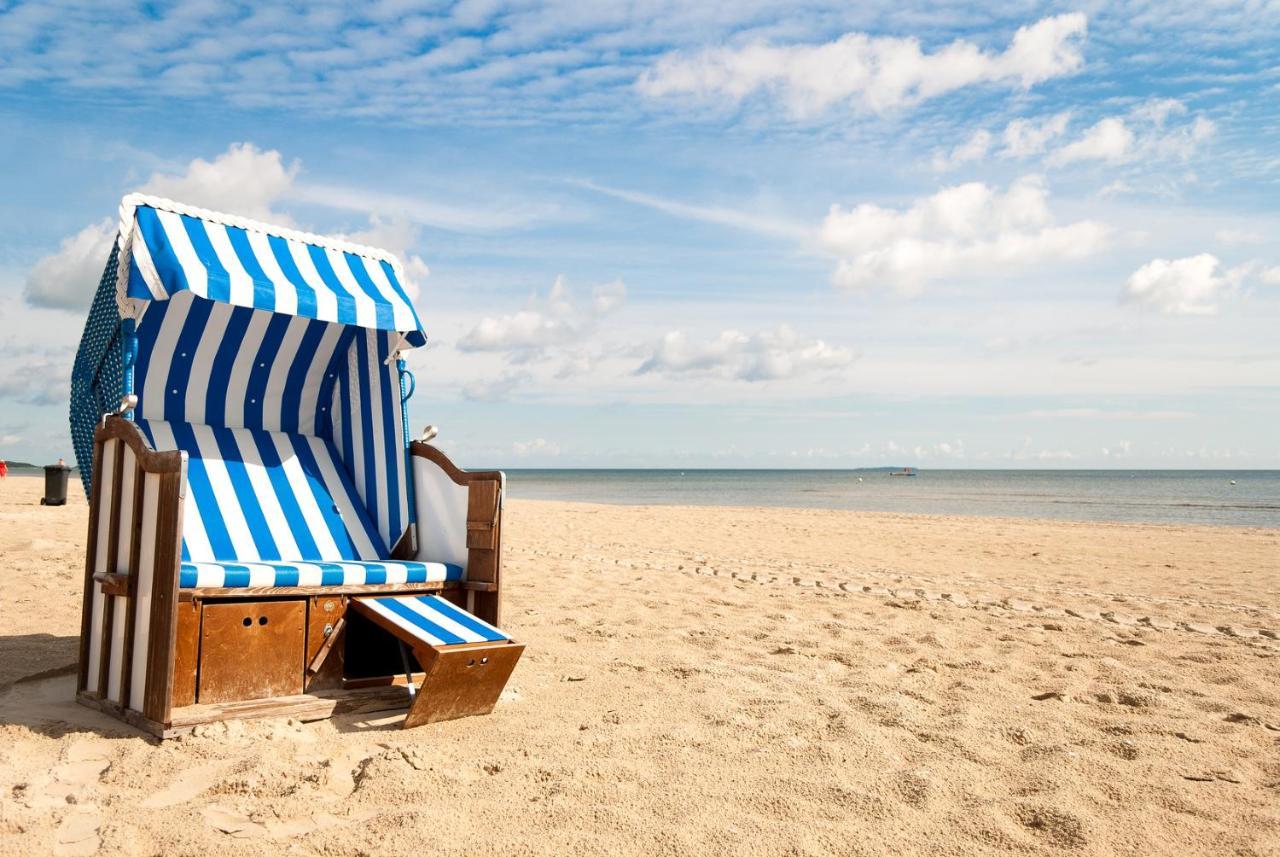 Отель Strandhaus Heringsdorf Херингсдорф Экстерьер фото